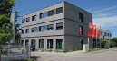 Graf weiht Bürogebäude in Holz-Modulbauweise ein