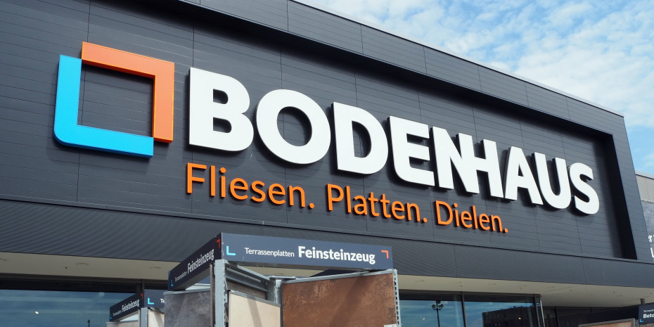 Das Hornbach-Vertriebssystem Bodenhaus stieß bei den Teilnehmern der Storetour auf viel Interesse.