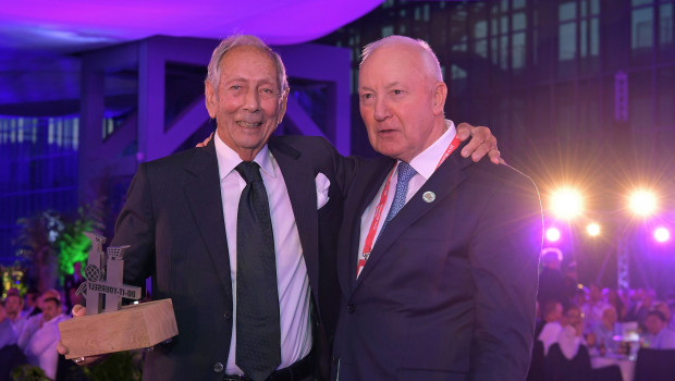 Den Preisträger Cosimo Fadda (l.) und Edra-Geschäftsführer John Herbert verbindet eine enge Freundschaft.