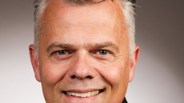 Dachser verstärkt DIY-Team mit Experten für Luft und Seefracht