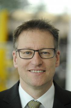 Klaus Hirschle ist neuer Geschäftsführer der Kärcher-Vertriebsgesellschaft. Klaus Hirschle ist neuer Geschäftsführer der Kärcher-Vertriebsgesellschaft.