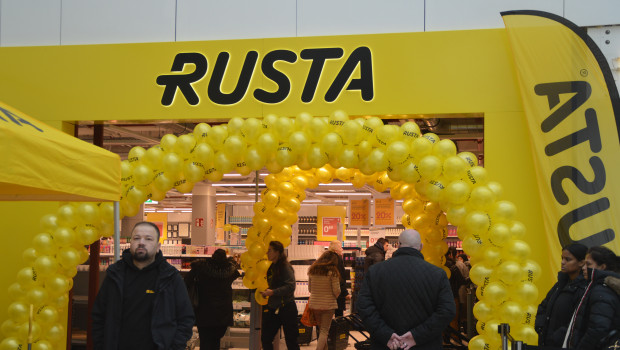 Zur Eröffnung am 16. November und auch noch am Tag gab es lange Schlangen vor dem neuen Rusta-Store in der Rathausgalerie in Essen.