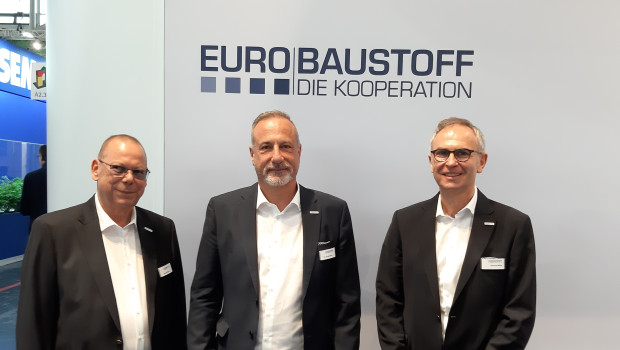 Die Eurobaustoff-Geschäftsführer (v. l.) Jörg Hoffmann, Eckard Kern (Vorsitzender) und Hartmut Möller berichteten in München über die aktuelle Lage der Kooperation.