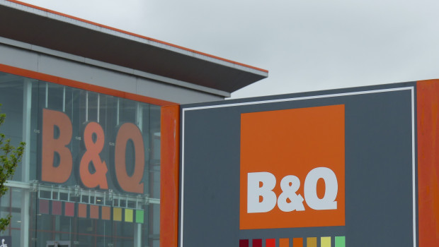 B&Q, die Baumarktvertriebslinie von Kingfisher in Großbritannien und Irland, hat das Geschäftsjahr 2019/2020 mit einem Umsatzrückgang abgeschlossen. B&Q, die Baumarktvertriebslinie von Kingfisher in Großbritannien und Irland, hat das Geschäftsjahr 2019/2020 mit einem Umsatzrückgang abgeschlossen.
