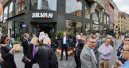 Originelle Storetour und herzliches Get-together zum Start des Summit