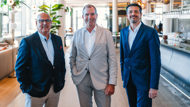 Der Vorstand besteht aus Jan Dossche, Sebastian Wendel und Carlos Duarte.&nbsp;