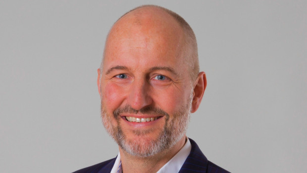 Gierse arbeitete zuvor in verschiedenen Führungspositionen für Siemens. Gierse arbeitete zuvor in verschiedenen Führungspositionen für Siemens.