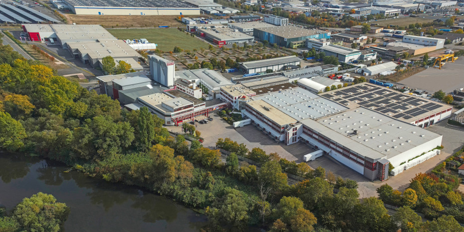 Die Meffert AG setzt am Stammwerk Bad Kreuznach seit 2013 auf Photovoltaik und stockt aktuell mit einer weiteren Anlage auf.