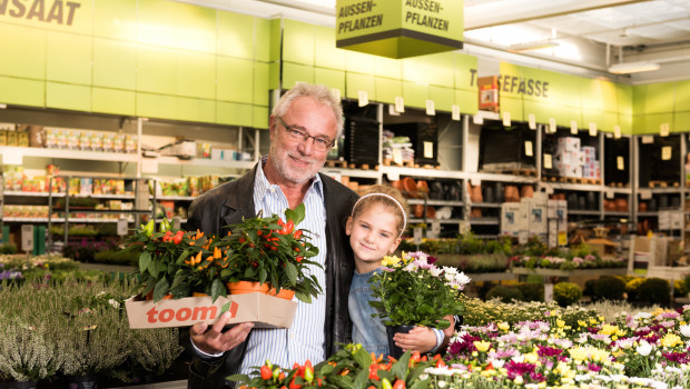 Bei Toom bekommen die Kunden ab sofort ausschließlich Zierpflanzen, die ohne besonders bienengefährliche Pestizide produziert wurden.