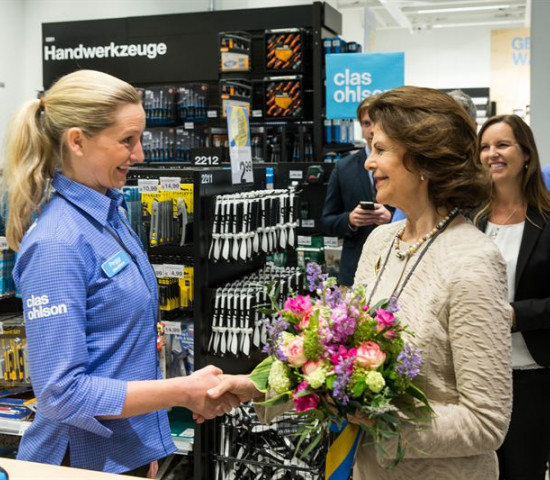 Im Markt sprach sie auch mit den Mitarbeitern und mit Marktleiterin Peggy Fleischer.