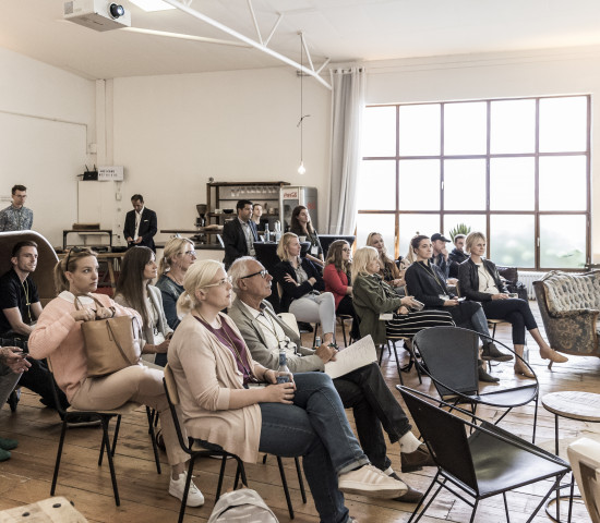 Journalisten und Influencer trafen sich in München ...
Journalisten und Influencer trafen sich in München ...