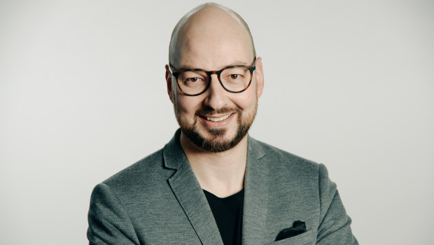 Redeker übernimmt die Position des Head of Marketing Central Europe. Redeker übernimmt die Position des Head of Marketing Central Europe.