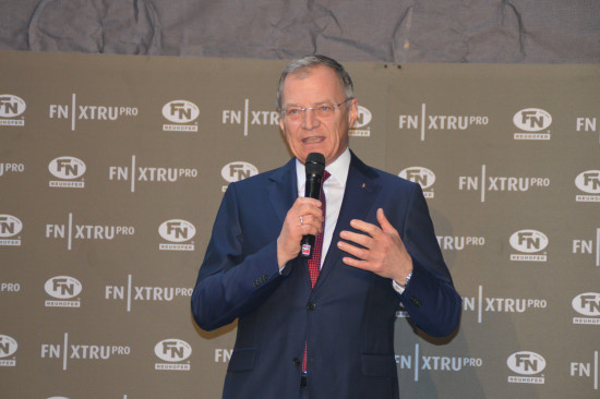 Prominenter Besuch aus der Politik in Pöndorf: Der oberösterreichische Landeshauptmann Thomas Stelzer war bei der Eröffnungsfeier dabei.