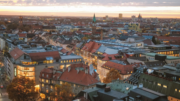 In den deutschen Großstädten ist die durchschnittliche Wohnfläche seit dem Jahr 2010 zurückgegangen. 