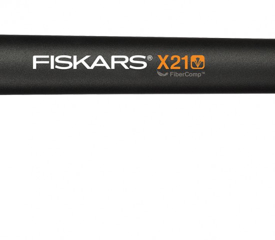 Bei den Äxten haben die Fiskars-Entwickler besonders auf das Verhältnis von Kopfgewicht und Stiellänge geachtet.
Bei den Äxten haben die Fiskars-Entwickler besonders auf das Verhältnis von Kopfgewicht und Stiellänge geachtet.