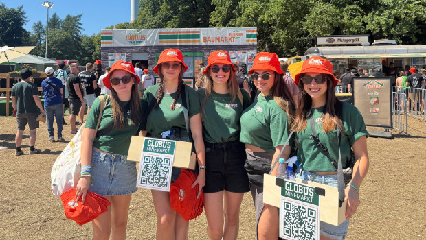 Viele Festivalbesucher hätten am liebsten auch Mitarbeiter-T-Shirts gekauft, berichtet Globus auf Linkedin und findet: ein echtes Kompliment! 