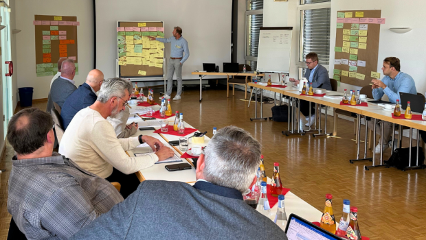 Basis für Effizienz und Verbindlichkeit: In den Sortimentsrunden entscheiden Gesellschafter und Hagebau gemeinsam über Sortimente.