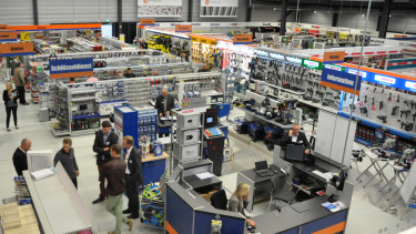 Euro-DIY lud zur ersten Hausmesse in den Konzeptmarkt
