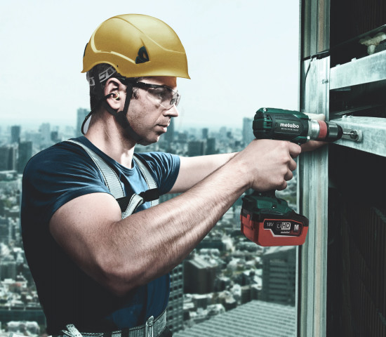 Metabo sieht sich mit einer Reihe von Weltneuheiten wie zuletzt der LiHD-Technologie als Technologieführer im Akku-Bereich. Metabo sieht sich mit einer Reihe von Weltneuheiten wie zuletzt der LiHD-Technologie als Technologieführer im Akku-Bereich.