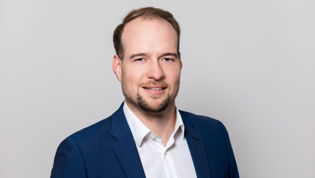 Philip Testroet unterstützt seit dem 1. Oktober 2024 IVG-Geschäftsführerin Anna Hackstein bei ihrer Arbeit. 