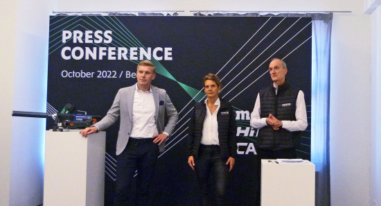 Metabo-CEO Henning Jansen (v. l.), Nadine Lillich aus dem Marketing und Dr. Andreas Siemer aus dem Product Management luden im Rahmen der Veranstaltung zu einer Pressekonferenz.  