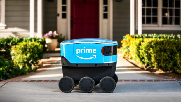 Auch Amazon liefert in den USA jetzt mit autonomen Zustellrobotern. [Foto: Amazon]