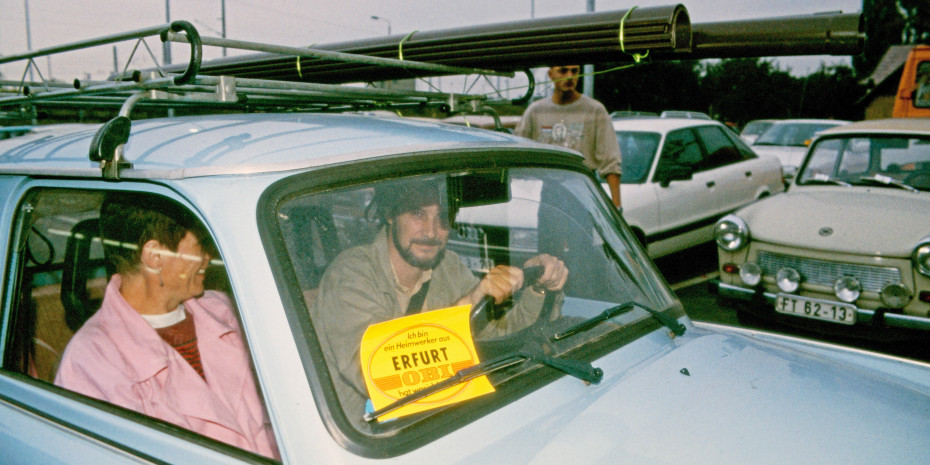 Der Andrang war groß bei der Eröffnung des ersten ostdeutschen Obi-Marktes im September 1990.