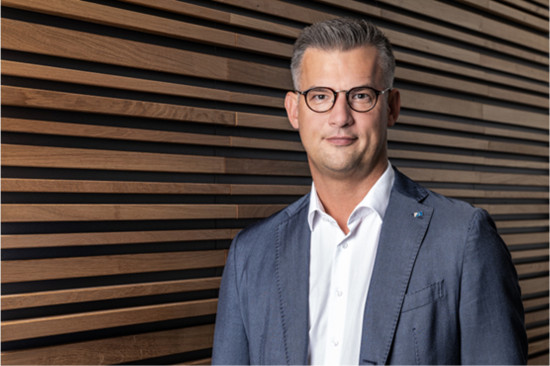 Nikolai Joerß ist Sales Director DIY für die Gebiete DACH, BENELUX und Polen. Foto: Storch-Ciret Nikolai Joerß ist Sales Director DIY für die Gebiete DACH, BENELUX und Polen. Foto: Storch-Ciret