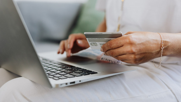 Die Studie untersucht die Einkaufsgewohnheiten der Online-Shopper. 