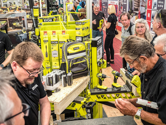 Volles Haus bei Ryobi – vor allem Neuheiten weckten das Interesse der Besucher. 