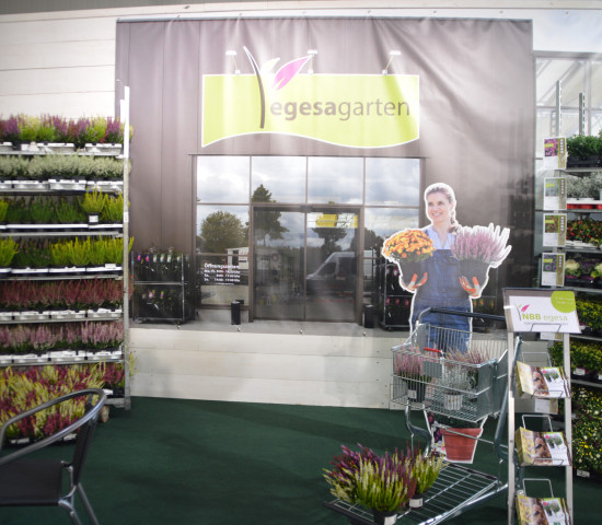 Auf dem Stand der Egesa ging es unter anderem um ein Konzept für den Pflanzenverkauf im Eingangsbereich. Auf dem Stand der Egesa ging es unter anderem um ein Konzept für den Pflanzenverkauf im Eingangsbereich.