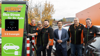 Erste Schnellladesäule bei einem Globus-Baumarkt in Betrieb