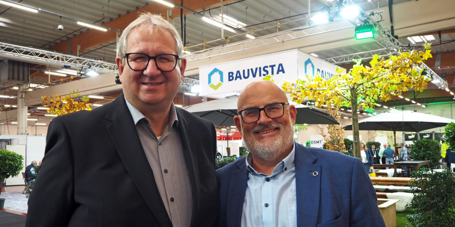 Die Bauvista-Geschäftsführer Jörg Kronenberg (l.) und Johannes Häringslack haben sich auf dem Handelsforum zufrieden mit der Entwicklung der Kooperation geäußert.