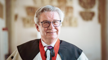 Besondere Ehrendoktorwürde für Professor Klaus Fischer