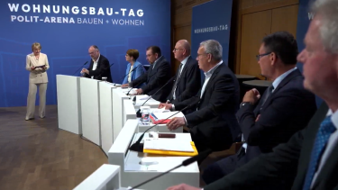 „Wir brauchen Schwarzbrot statt Zuckerguss“