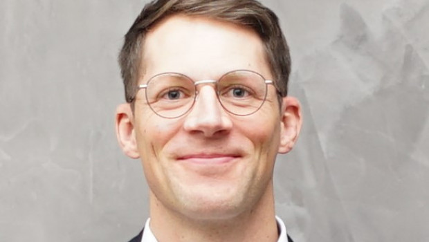 Der gelernte Tischlermeister und Technische Betriebswirt steigt bei dem Farbenhersteller aus Bad Kreuznach ein. Der gelernte Tischlermeister und Technische Betriebswirt steigt bei dem Farbenhersteller aus Bad Kreuznach ein.
