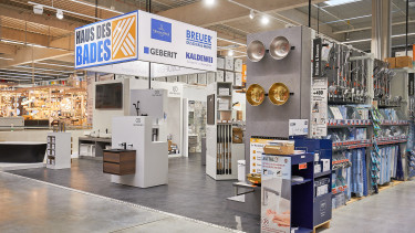 DIY-Handel holt beim Wannen- und Duschenverkauf auf