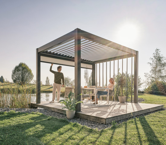 Die vor einem Jahr auf den Markt gebrachte Pergola wurde bereits mit dem Red Dot Award ausgezeichnet.