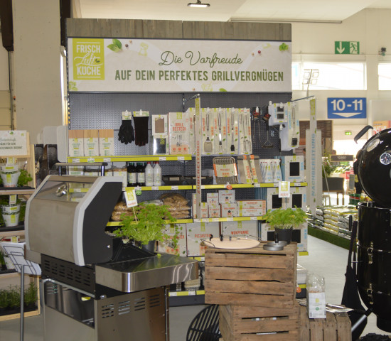 Die Eigenmarke Frischluft-Küche widmet sich dem Thema Outdoor Cooking.
