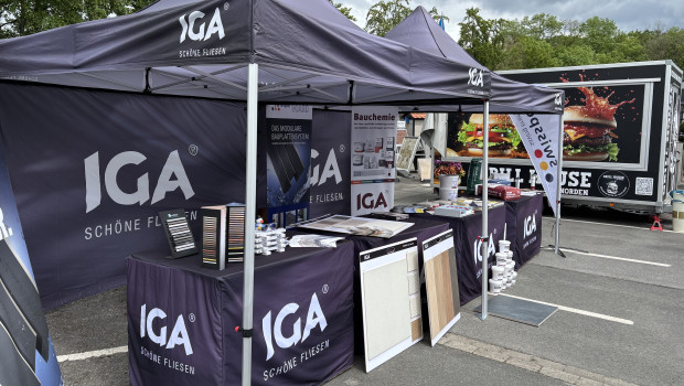 Mehr als Fliesen: Auf den IGA Days, wie hier bei IGA-Fachhändler Happe Baustoffzentrum, werden auch Produkte aus dem technischen Fliesenbereich präsentiert. Mehr als Fliesen: Auf den IGA Days, wie hier bei IGA-Fachhändler Happe Baustoffzentrum, werden auch Produkte aus dem technischen Fliesenbereich präsentiert.