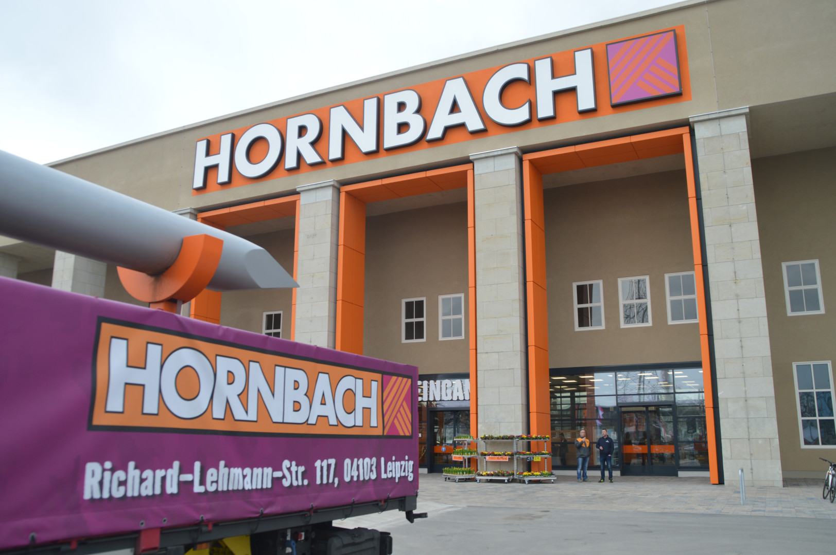 Hornbach Markt in denkmalg... diy online
