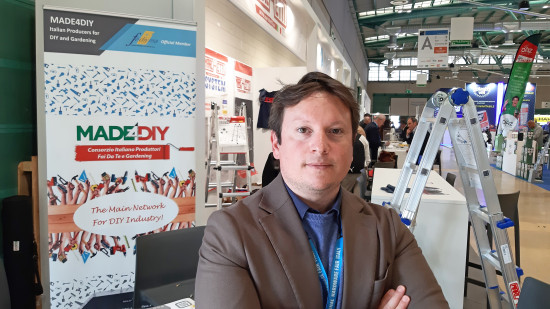„Unsere Mitglieder sind sehr, sehr zufrieden“: Made4DIY-Geschäftsführer Luca Gaudenzi kündigt ein verstärktes Engagement des italienischen Herstellerverbands für die Messe an. „Unsere Mitglieder sind sehr, sehr zufrieden“: Made4DIY-Geschäftsführer Luca Gaudenzi kündigt ein verstärktes Engagement des italienischen Herstellerverbands für die Messe an.