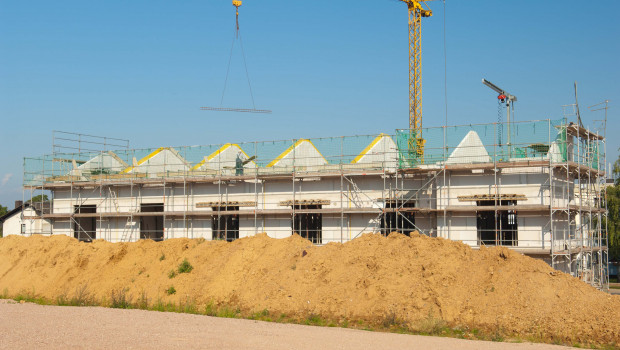 Die Bauwirtschaft rechnet damit, dass in diesem Jahr bis zu 320.000 Wohnungen fertiggestellt werden. Foto: LBS