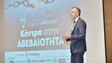 Griechischer Digitalminister eröffnet Kongress in Athen