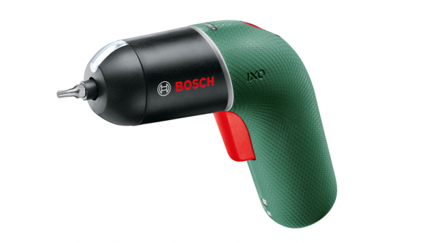 Die guten alten Farben stehen ihm einfach besser, finden die Heimwerker: Der Ixo darf wieder "Bosch Classic Green" mit roten Applikationen tragen.