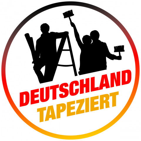 Die Kampagne "Deutschland tapeziert" tritt mit einem eigenen Logo und verschiedenen Kampagnenmotiven auf.
