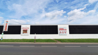 Toom installiert PV-Anlage an Marktfassade Toom installiert PV-Anlage an Marktfassade