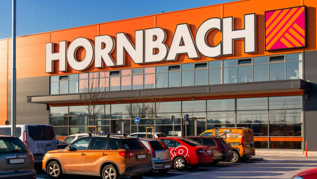 Hornbach blickt verhalten auf die Entwicklung des verbleibendes Geschäftsjahres.