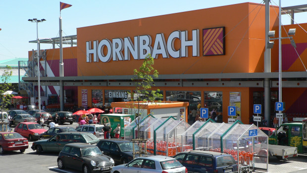 Hornbach überzeugt Kunden gleichermaßen mit Preis und Angebot. 