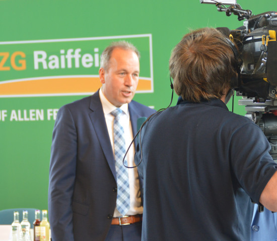 Zur Bilanz-Pressekonferenz ist auch der SWR nach Rastatt gekommen.
